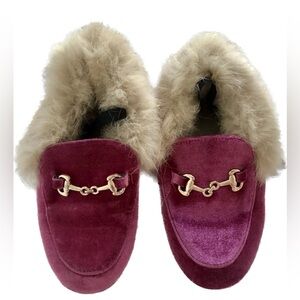 New Pink Velvet Fur-Lined Slippers / Loafers – Girl Size 13 (19 cm) 💖